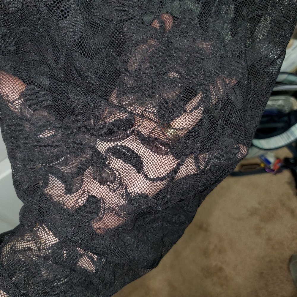 VS Black lace Night Slip - Picture 8 of 8